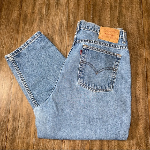 Vintage Levi's 512 Slim Taper Made In The USA Womens Lightwash Jeans Size 18 S - Picture 2 of 13